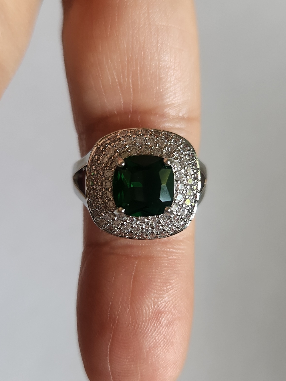 New 925 Silver Cushion Cut Emerald Diamond Adjustable Ring - Picture 4 of 13